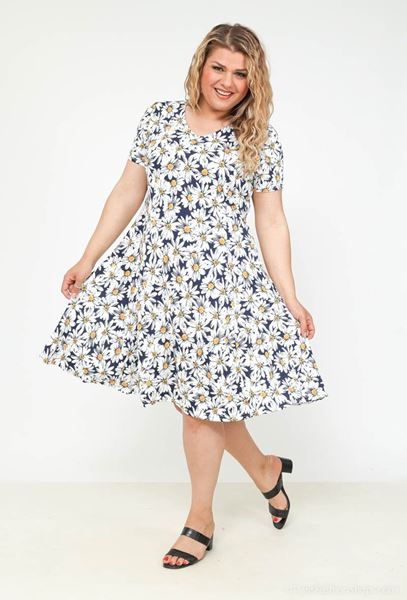 Immagine di CURVY GIRL GREAT FITTING PRINTED FLARED DRESS